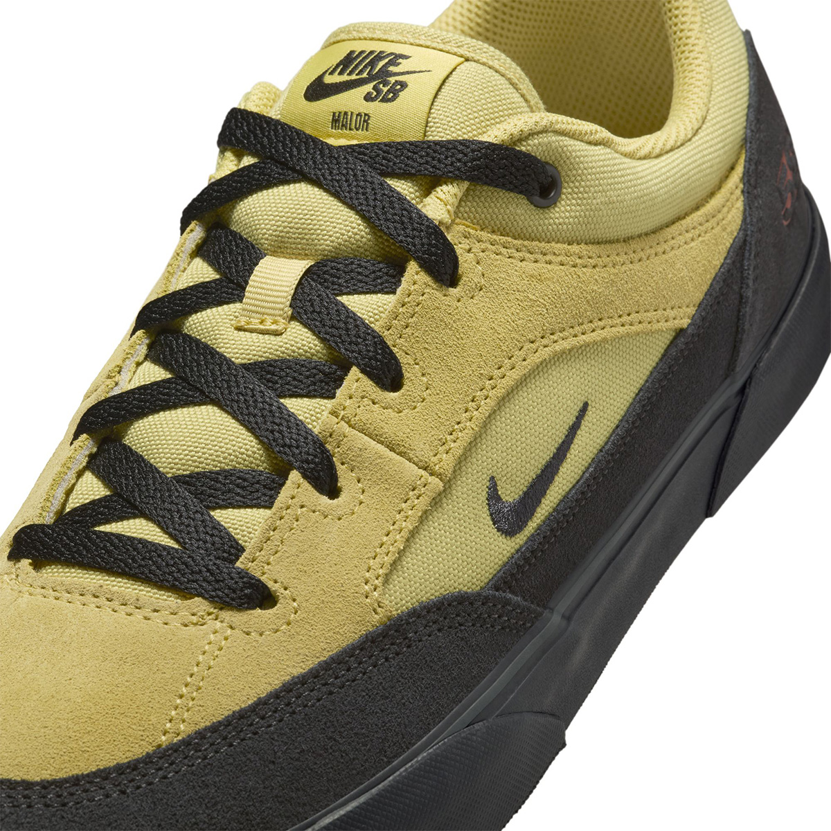 Nike SB Malor Te Buff Gold/Black-Black-Cinnamon